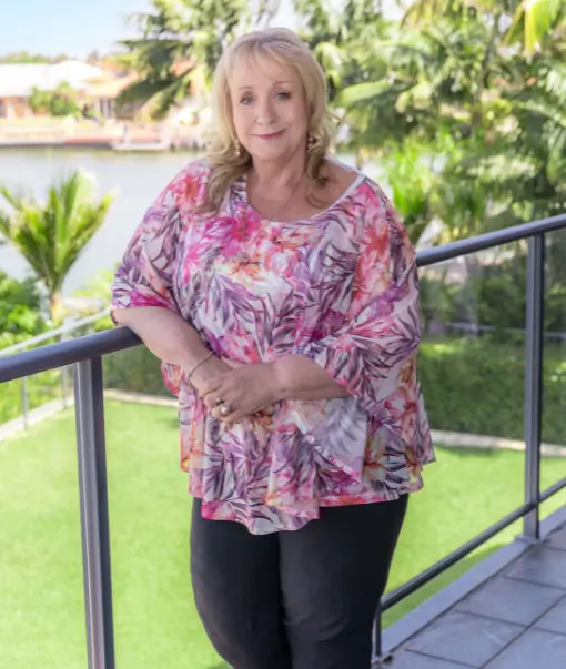 Dawn-Collins-standing-with-background-view